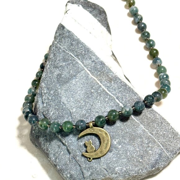 Genuine Gemstone Green Moss Agate Bronze Cat on the Moon Beaded Short Necklace - Picture 6 of 13